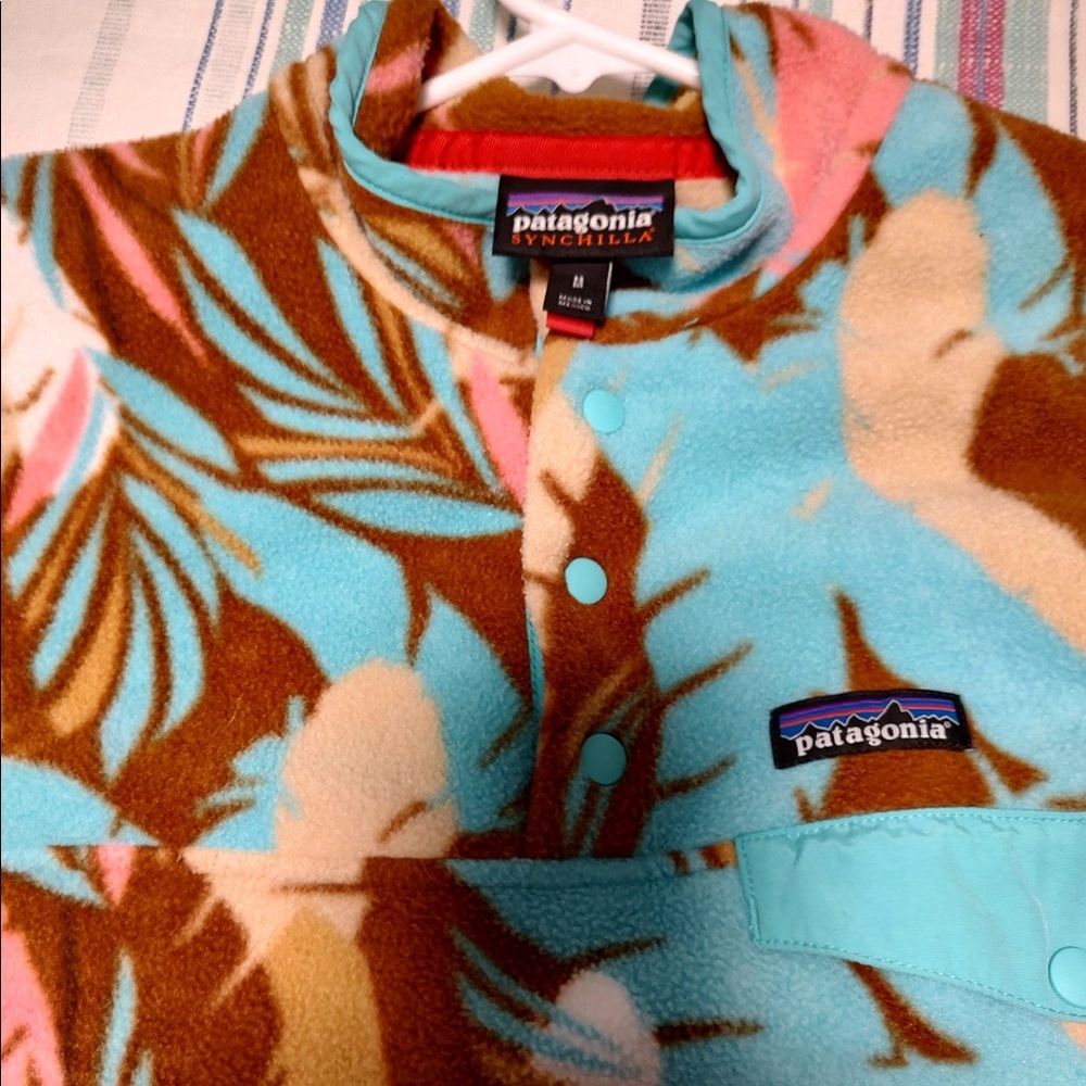 Patagonia Synchilla bright feather fleece Med